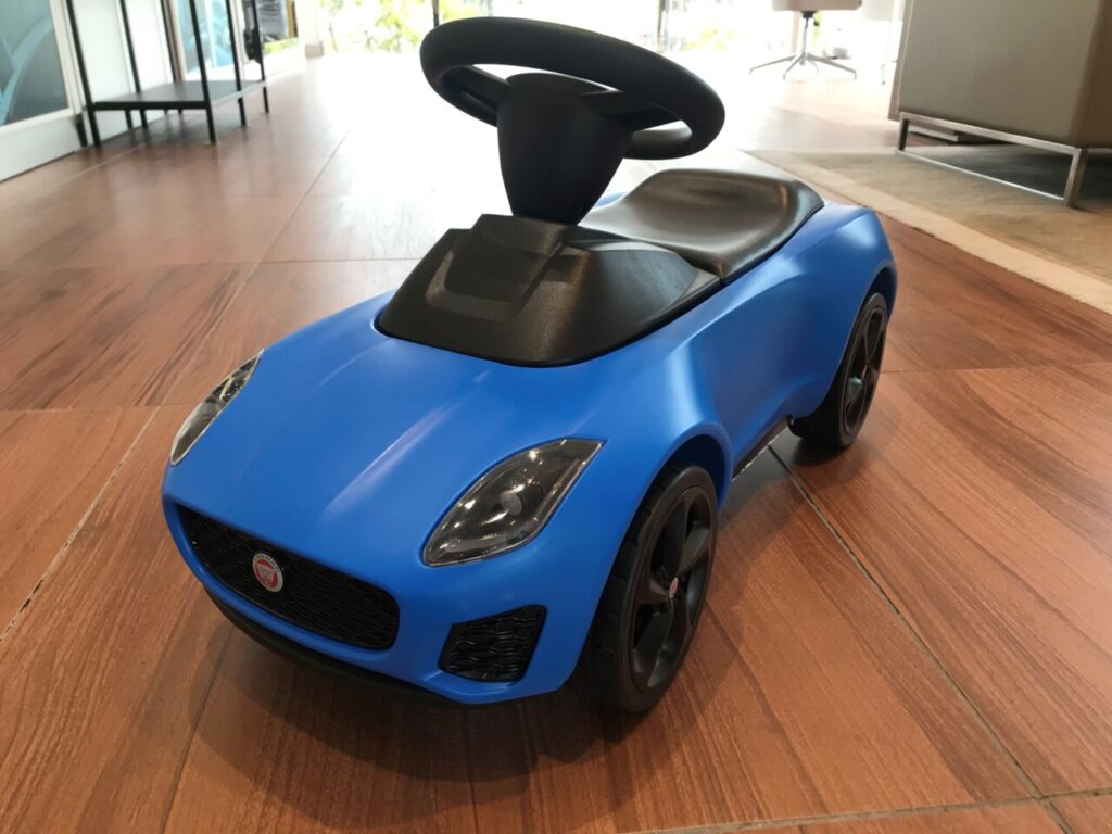 ジャガージュニアライドオンカー🚙 | ジャガー・ランドローバー東京